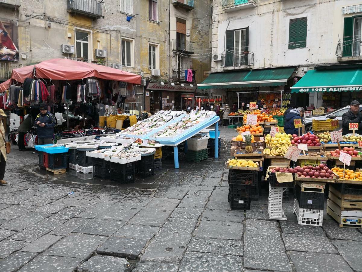 L' Arcata A Montesanto Napoli